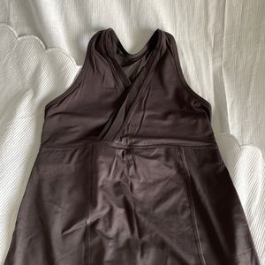 Lululemon charcoal gray top with built-in bra
